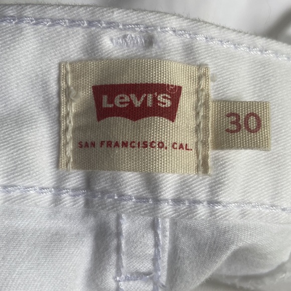 Levi’s shorts - Picture 6 of 6